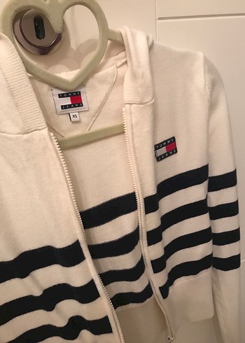 Tommy Hilfiger Beyaz Çizgili Triko Hırka - Görsel 2