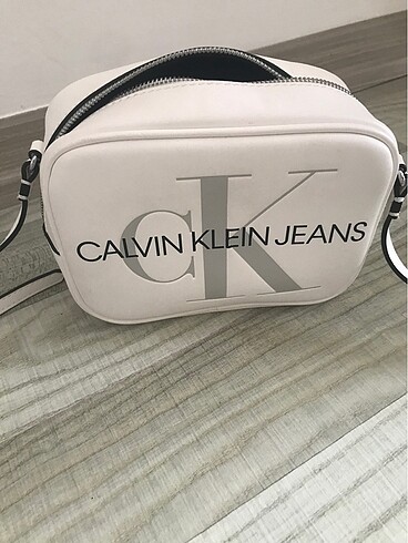 ORJİNALDİR Calvin klein çanta