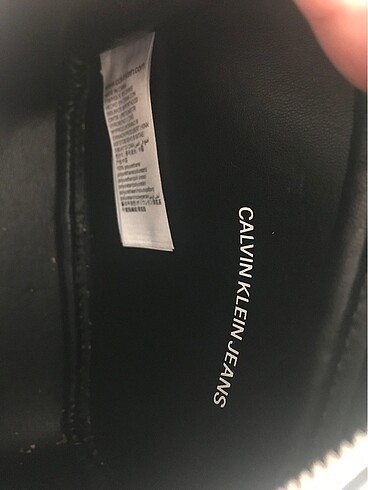  Beden beyaz Renk ORJİNALDİR Calvin klein çanta