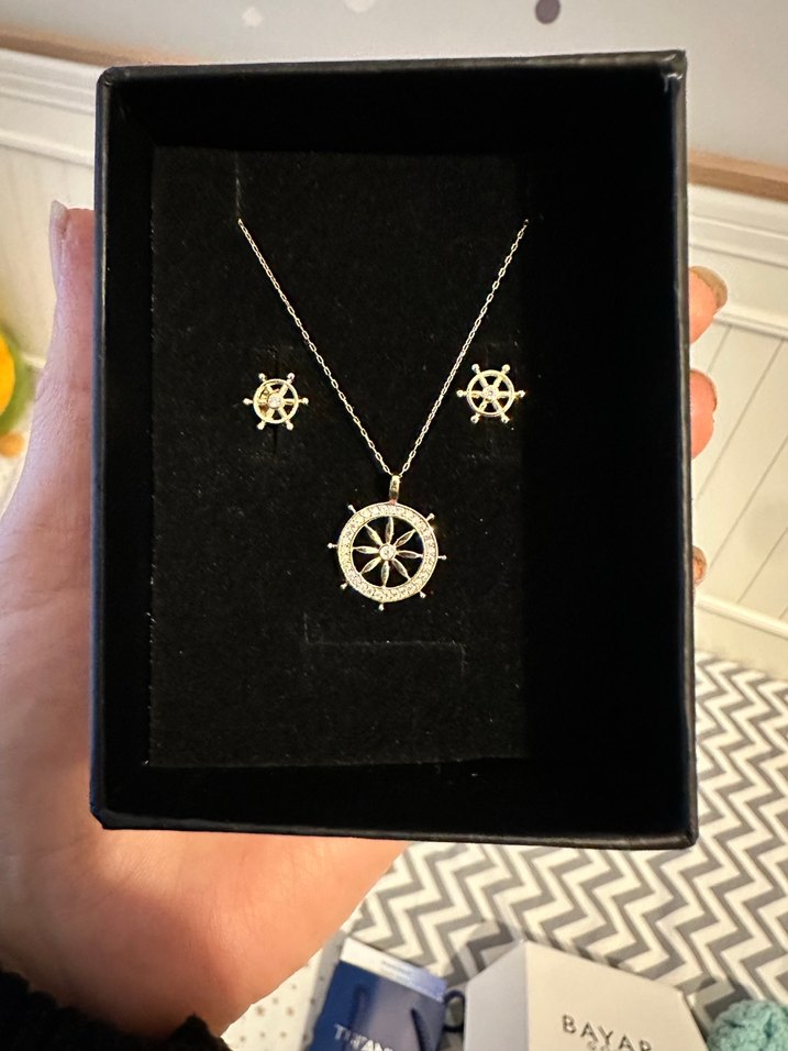 Zincir Detaylı Kısa Gold Kadın Kolye Seti 14 ayar - Görsel 2