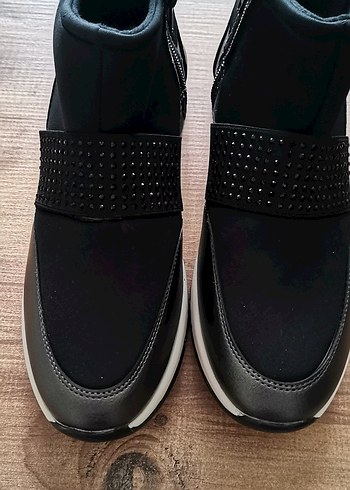 Gri Siyah Dolgu Topuklu Kadın Spor Ayakkabı - Görsel 3