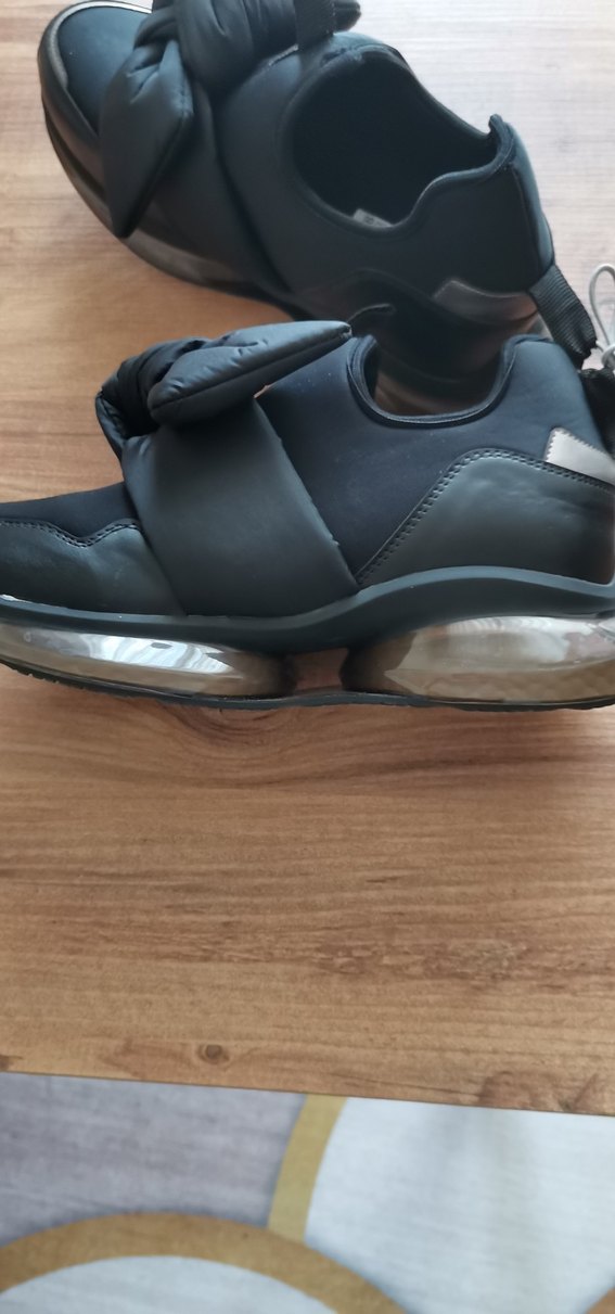 Siyah Fiyonklu Blok Topuklu Kadın Spor Ayakkabı - Görsel 4