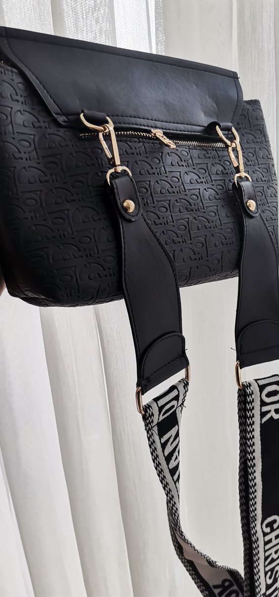 Tokalı Siyah Yılan Derisi Desenli Kadın Çanta - Görsel 2