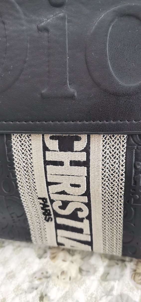 Tokalı Siyah Yılan Derisi Desenli Kadın Çanta - Görsel 4