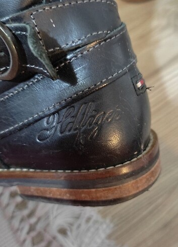 34 Beden siyah Renk Yepyeni Tommy Hilfiger kız çocuk çizme