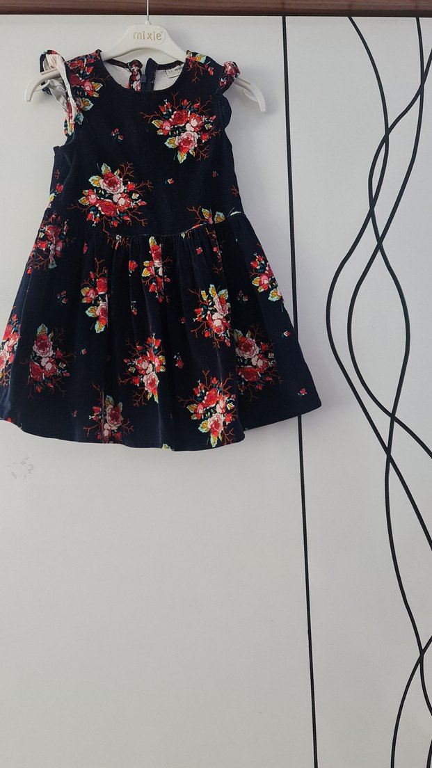 Çiçek Desenli Kolsuz Kız Çocuk Elbise 4.5 yaş - Görsel 2