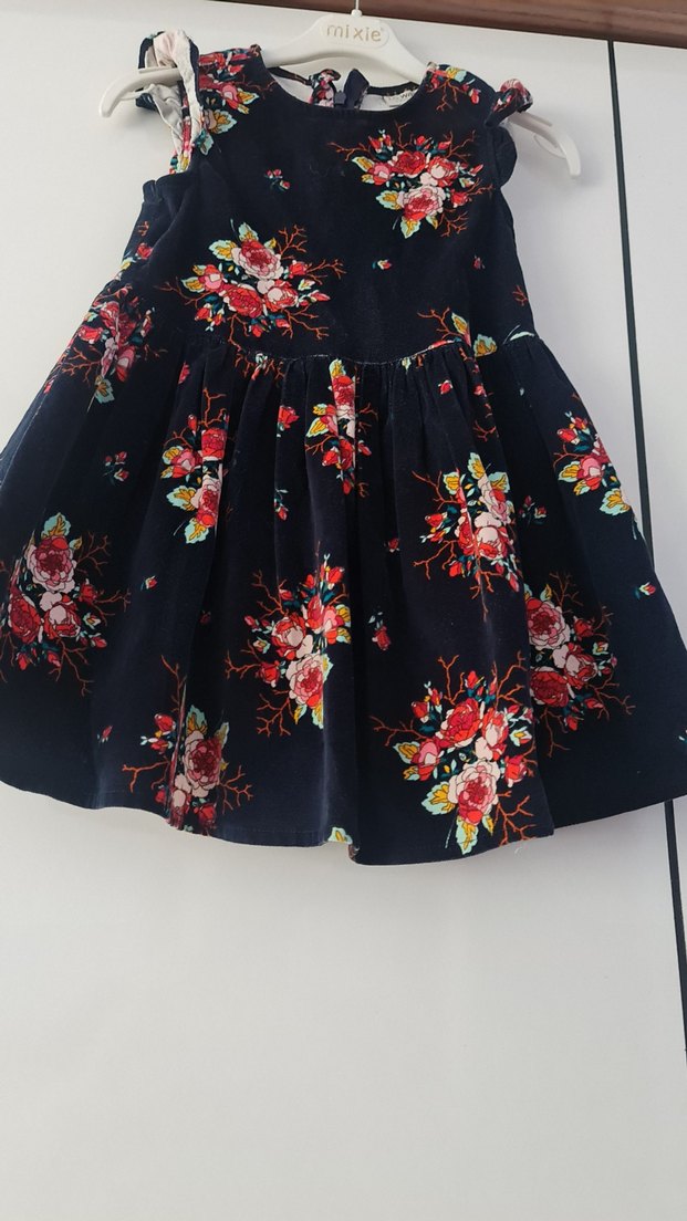 Çiçek Desenli Kolsuz Kız Çocuk Elbise 4.5 yaş - Görsel 3