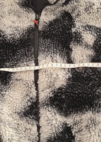 Gri Batik Desenli Kısa Peluş Mont - Görsel 5