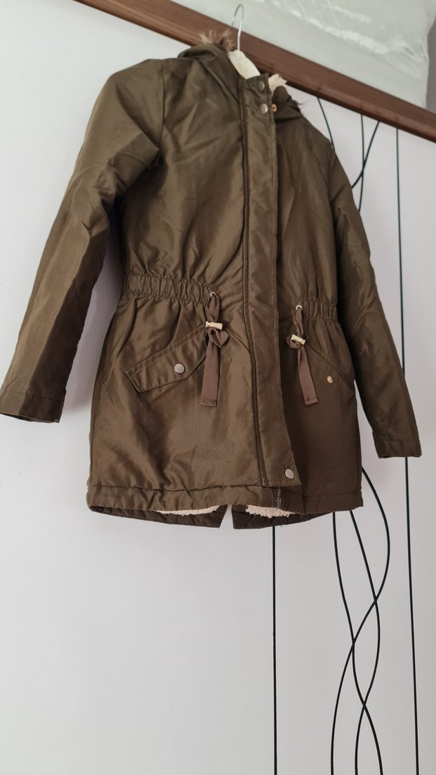 Haki renginde kız çocuk mont - Görsel 2