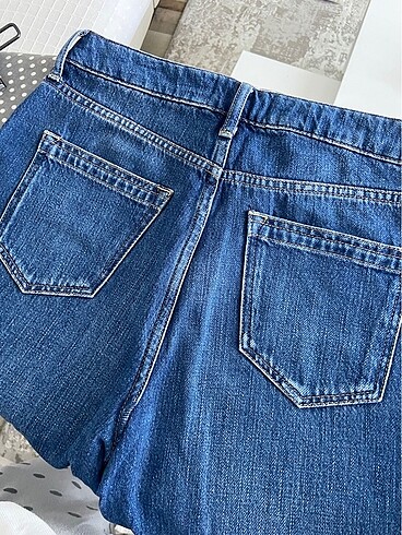 26 Beden mavi Renk Reiss 26 beden Boy friend jean