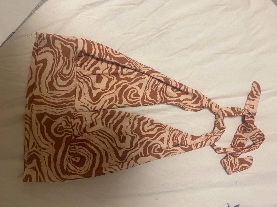 Boyundan bağlamalı crop - Görsel 2