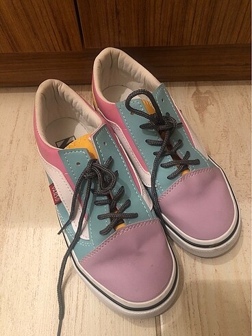 VANS AYAKKABI