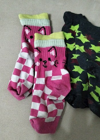 Renkli Desenli Kız Çorapları 25-26 numara - Görsel 2