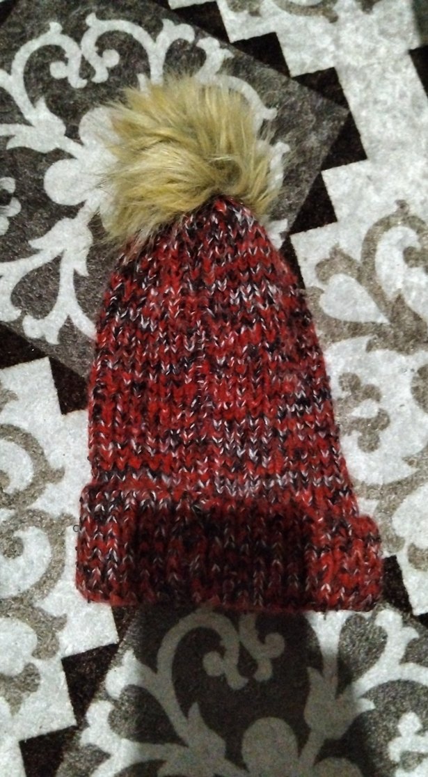 Renkli Örgü Kadın Bere Tane 100 tl'dir - Görsel 2