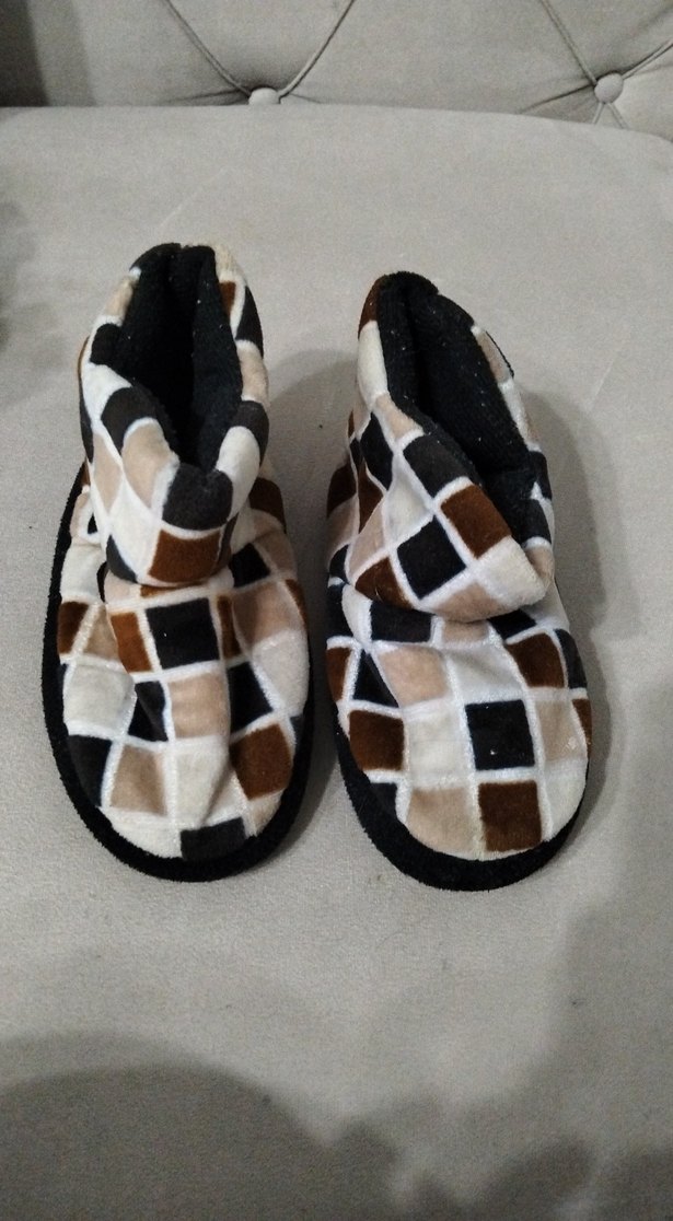 Kahverengi Kareli Tokalı Erkek Çocuk Ev Terliği - Görsel 2