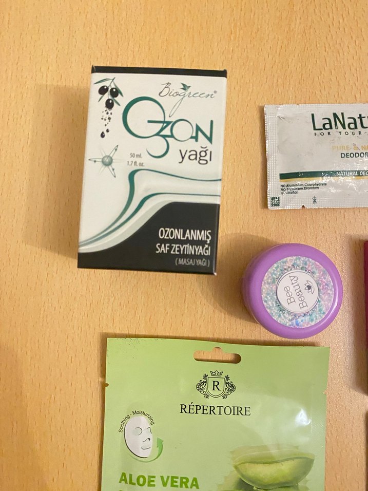 Makyaj ve karışık kozmetik ürünleri Seti - Görsel 2