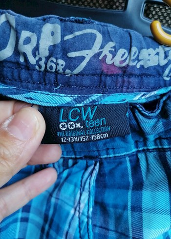 LC Waikiki Mavi Erkek Çocuk Kısa Geniş Kesim Şort