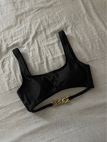 Bikini üstü