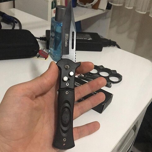  Beden sustalı otomatik çakı