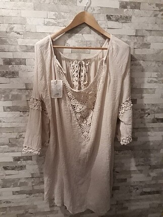 Yazlık elbise mayo üstü için uygundur