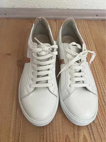 sneaker