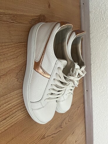 Tergan sneaker