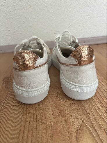 38 Beden sneaker