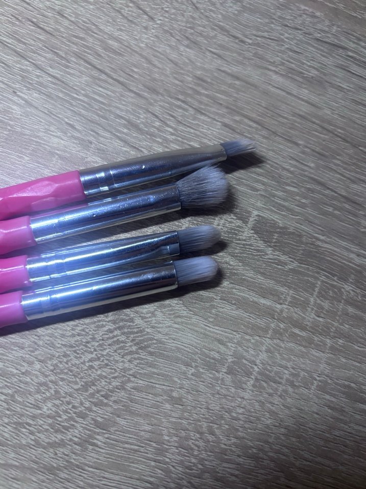 Lionesse Pembe Makyaj Fırçası Seti - Görsel 2