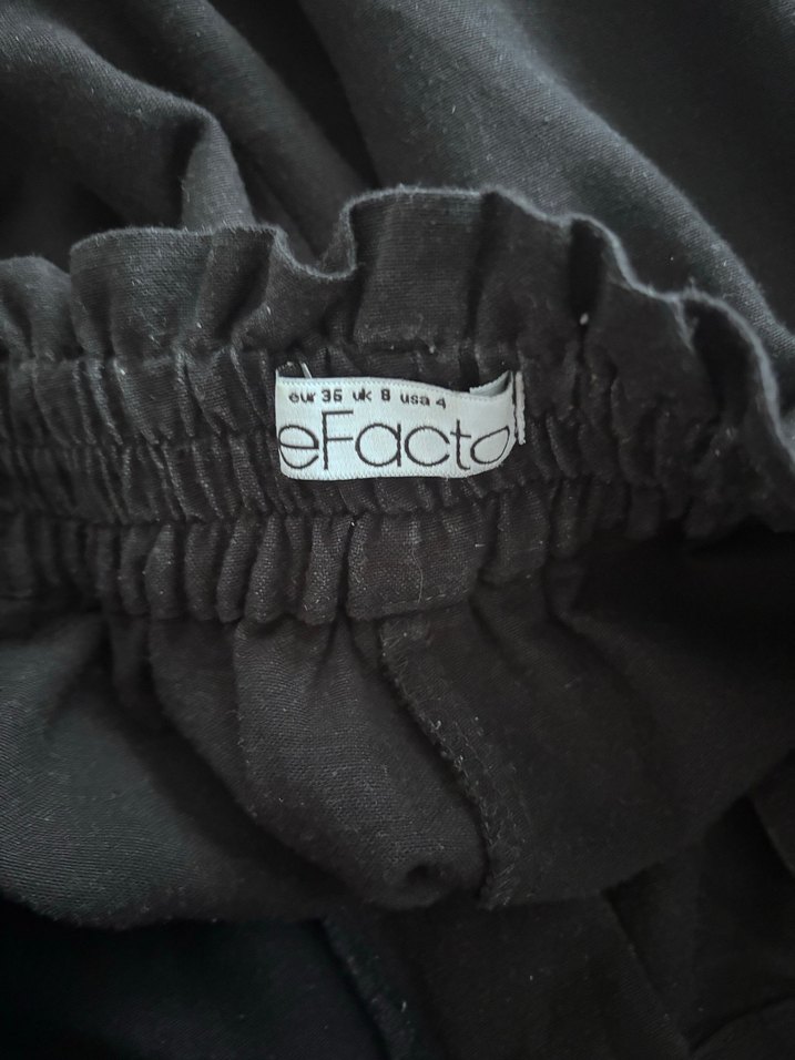 Kadın Siyah Keten Mini Şort - Görsel 3