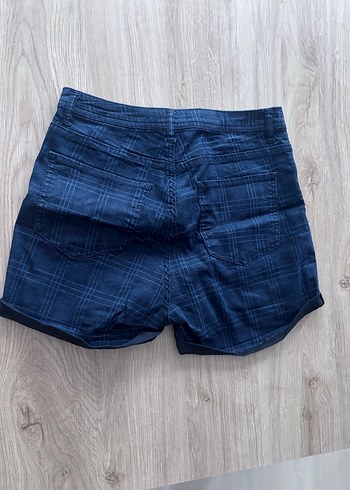 Düğmeli Kare Desenli Kadın Mini Kot Şort - Görsel 2