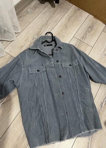 Gri Düğmeli Kadın Denim Ceket