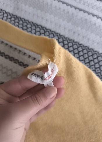 Sarı V Yaka Kısa Kollu Triko Kazak - Görsel 3