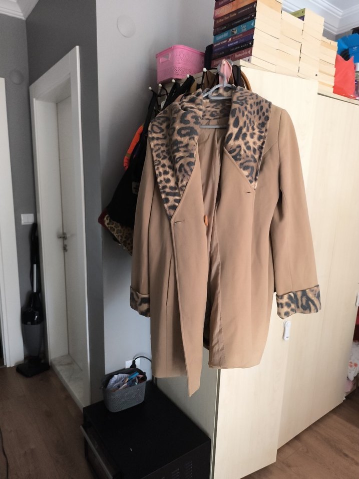Leopar Desenli Kürklü Midi kaban - Görsel 2