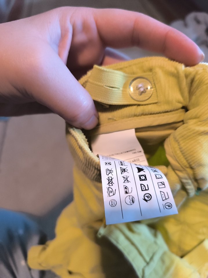 Düğmeli Sarı Kız Çocuk Şortu - Görsel 3