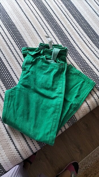 Zara yeşil pantolon