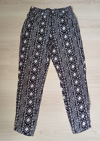 s Beden siyah Renk Bohem Desenli Siyah Rahat Kumaş Pantolon