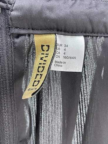 H&M Mini Şort %70 İndirimli. - Görsel 4