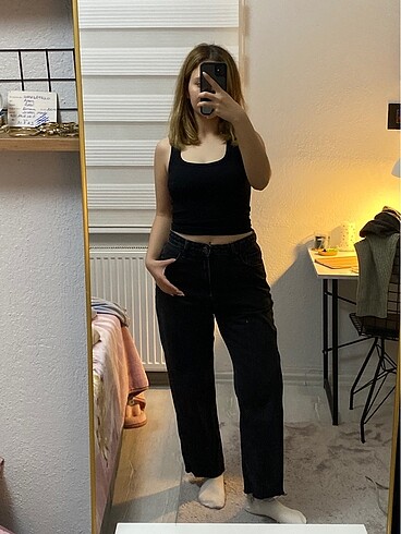 40 Beden pull and bear mom jean
