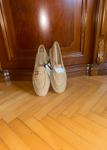 38 Beden Zara Bej Süet Metal Süslü Espadril