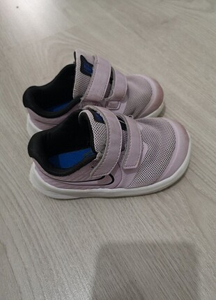 Nike kız çocuk ayakkabı