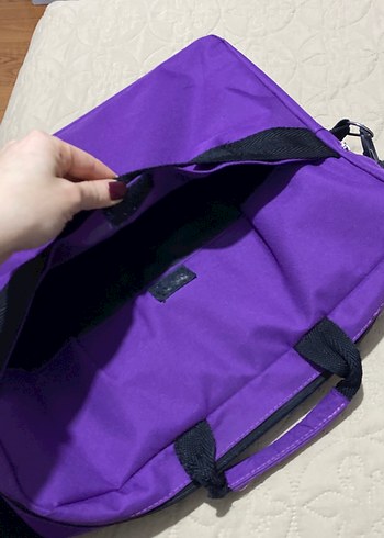 Mor Fermuarlı Laptop Çantası - Görsel 3