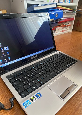 Mavi Asus Laptop
