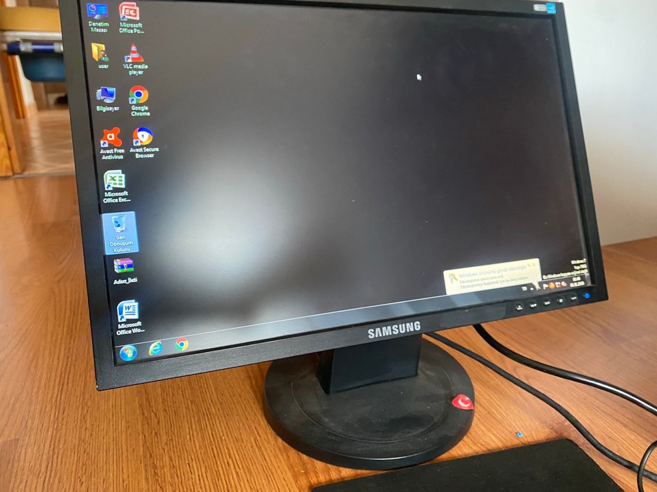Samsung Monitör - Görsel 2