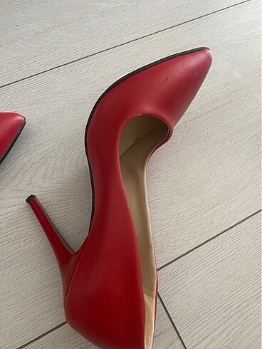 36 Beden kırmızı Renk Stiletto