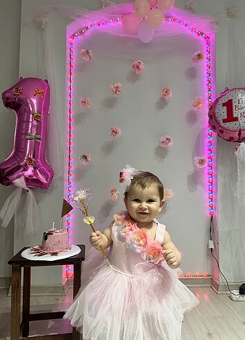1 yaş elbise balon çiçek