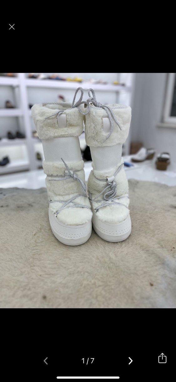 Beyaz Kürklü Kadın Dolgu Topuk Kar Botu - Görsel 2