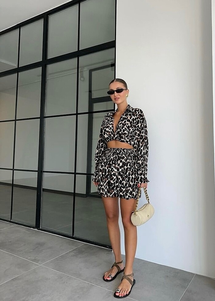 Leoparlı etek takım - Görsel 4