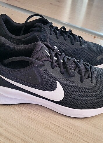 Orjinal sifir nike 44