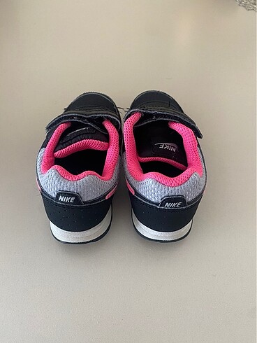 21 Beden Nike Md Runner Bebek Ayakkabı