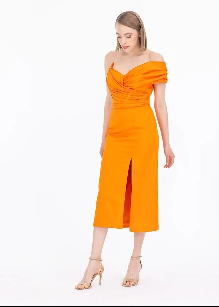 Turuncu renk abiye - Görsel 4